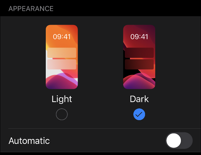 The "Light" and "Dark" options in the "Appearance" menu on iOS 13.